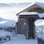 Pont-levis du château de Joux en hiver